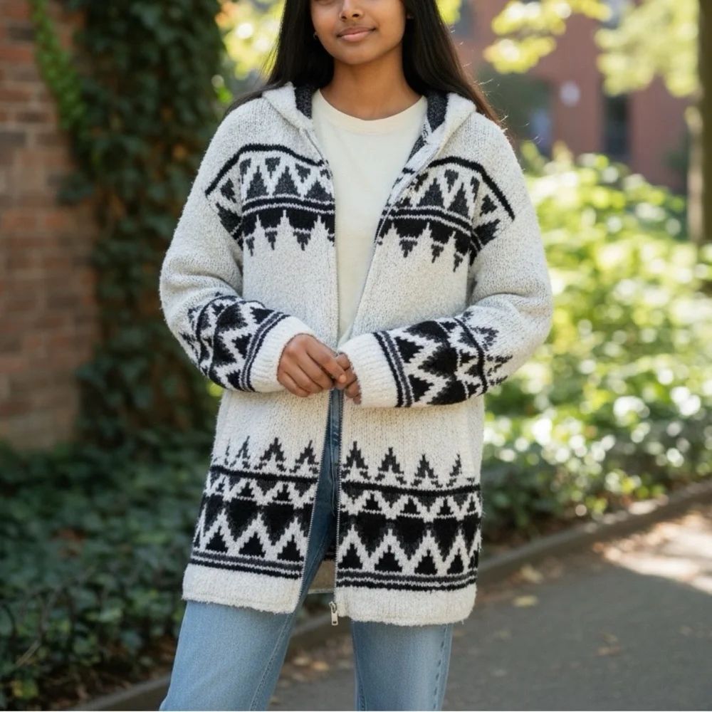 BDG Southwest Fuzzy Long Zip Hood Sweater S